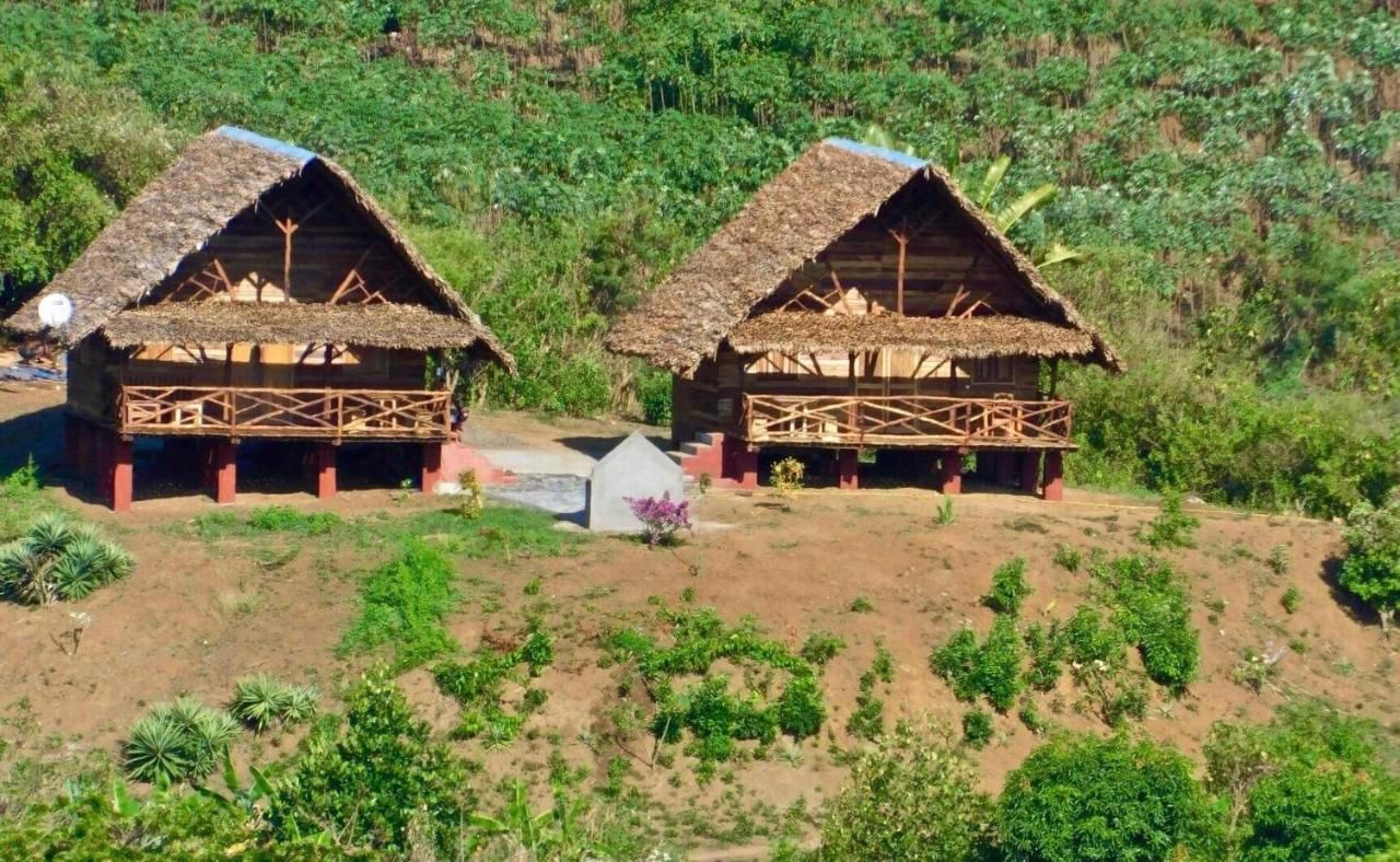 Отель Les Chalets De Melinda Нуси-Бе Экстерьер фото